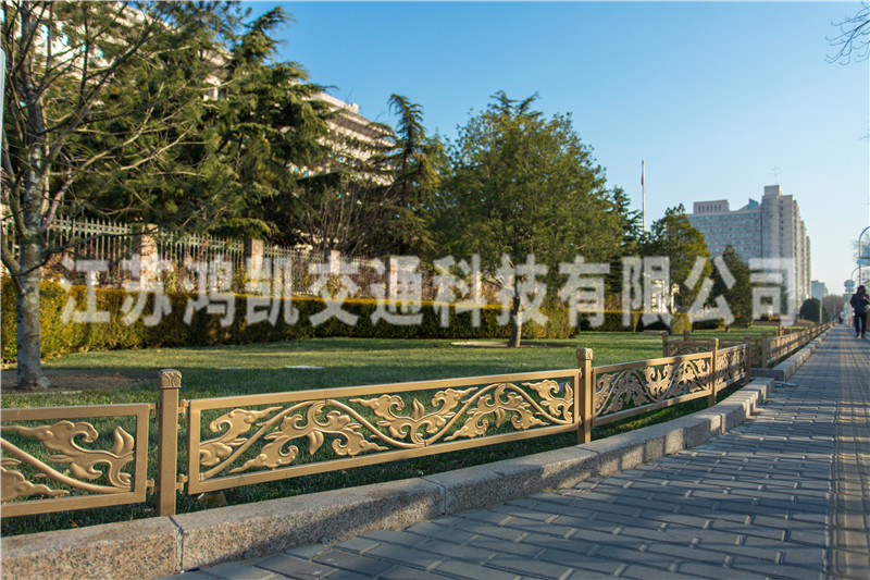 草坪護欄